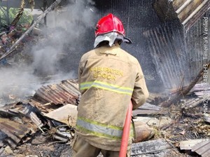 Gudang Rongsokan di Bogor Kebakaran, Diduga gegara Puntung Rokok