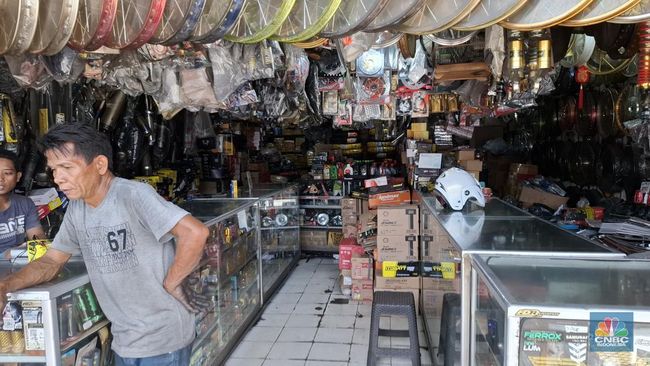 Pasar Onderdil Motor di Otista Kampung Melayu Sepi Ditinggal Pembeli