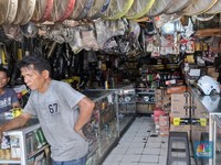 Pasar Onderdil Motor di Otista Kampung Melayu Sepi Ditinggal Pembeli