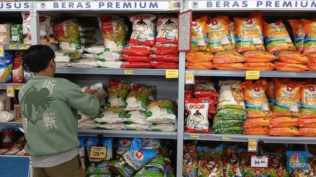 Emak-emak Susah Cari Beras Premium di Ritel Modern, Ini Biang Keroknya
