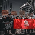 Mahasiswa Malaysia Demo di Depan Kedubes RI, Bawa Bendera One Piece