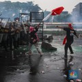 Cara Aman Atasi Perih Akibat Gas Air Mata, Jangan Gunakan Odol
