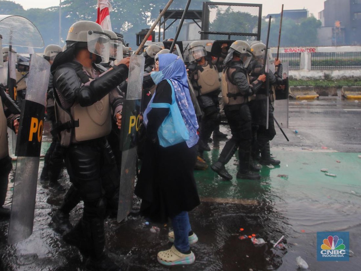 Gangguan Media Sosial X Akibat Cloudflare Saat Aksi Demo DPR Ricuh di Jakarta