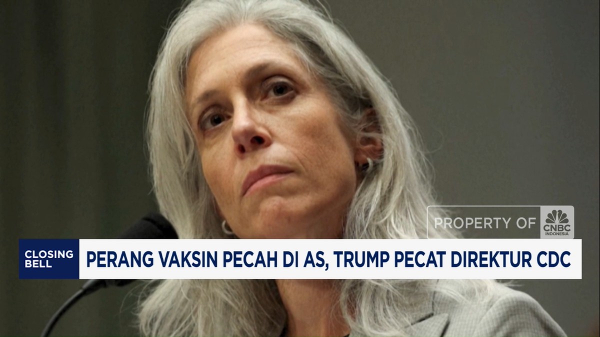 Video: Perang Vaksin Pecah di AS, Trump Pecat Direktur CDC