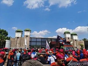 Peneliti CSIS soal Pemicu Demo: Rakyat Terimpit Vs Wakil Rakyat Arogan