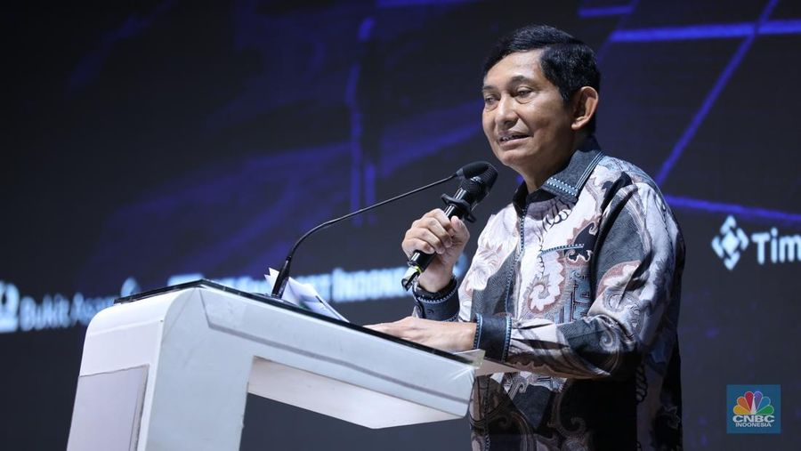 Direktur Utama MIND ID, Maroef Sjamsoeddin dalam acara MINDIALOGUE Sharing Session with Environtment Minister dengan tema “Korporasi Hebat, Alam Selamat” di Soehana Hall energy building, Jakarta, Kamis (28/8/2025). (CNBC Indonesia/Tri Susilo)