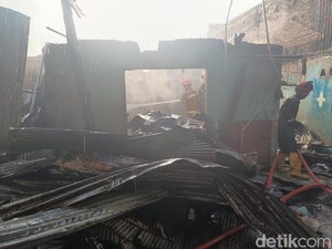 Kebakaran Hanguskan 6 Rumah Warga di Rappokalling Makassar