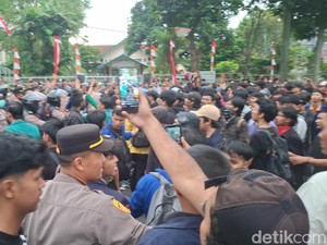 Sempat Memanas, Begini Kondisi Terkini Demo Mahasiswa Dekat Istana Bogor
