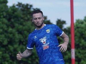 Klok Tegaskan Persib Datang ke Singapura Tak untuk Main Imbang