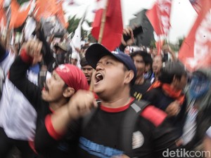 RUU Ketenagakerjaan Versi Buruh: Sistem Outsourcing Dihapus-PHK Sepihak Dilarang