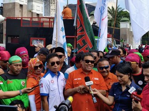 Demo Buruh Hari Ini Dipusatkan di DPR, Tak ke Istana