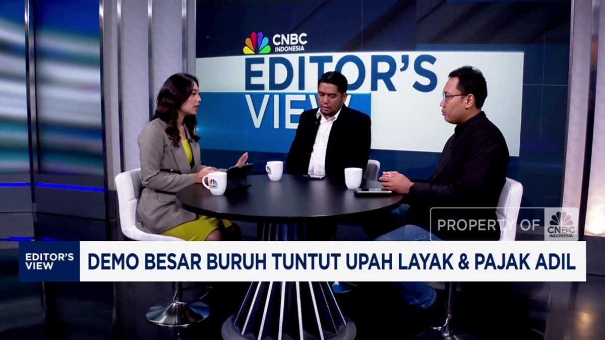 Video: Ribuan Buruh Kepung DPR, Suara Soal Upah dan Keadilan Diabaikan?