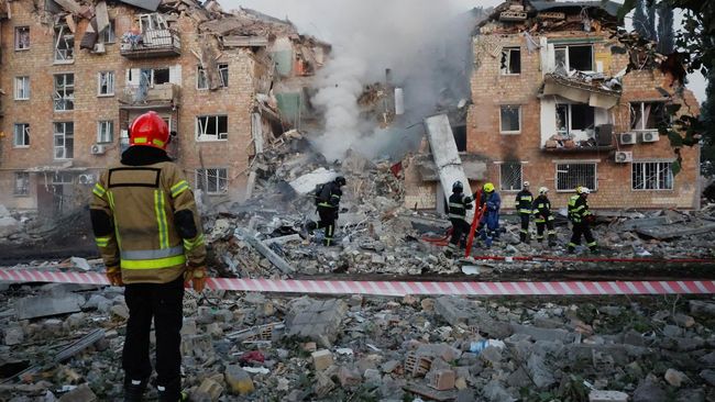 Putin Ngamuk Hujani Kyiv dengan Rudal-Drone, Korban Jiwa Berjatuhan
