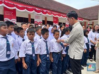 Wapres Gibran Tinjau Sekolah Rakyat, Apa Bedanya sama Sekolah Negeri?