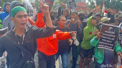 Aksi Solidaritas untuk Affan di Surabaya