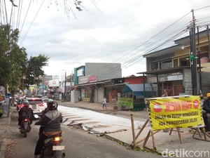Pemkot Cirebon Mulai Perbaiki Jalan Ciremai Raya, Target Rampung 4 Bulan
