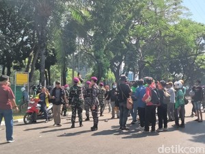 Video Situasi Mako Brimob: Massa Masih Bertahan-Ada Sisa Gas Air Mata