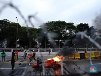 Massa Demo Masuk Jalan Tol, Cek Pengalihan Arus Tol Dalam Kota