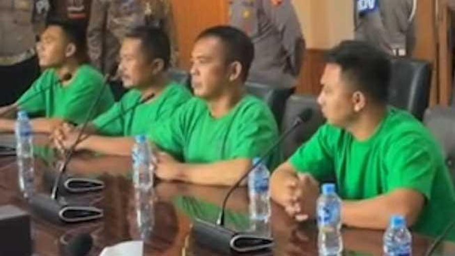 Pemeriksaan tujuh anggota Brimob pelindas Affan. (Instagram/Propam Polri)