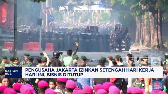 Jalanan Ditutup Imbas Demo, Transjakarta Alihkan-Perpendek Rute Ini
