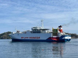 1,3 Juta Kendaraan Nyeberang Naik Kapal Feri di 19 Lintasan hingga Juli