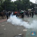 Fakta di Balik Gas Air Mata, Kok Bisa Bikin Mata Perih?