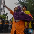The Wall Street Journal Sorot Demo di RI, Sebut Terjadi karena Ekonomi