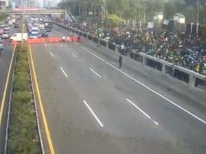 Tol Dalam Kota Ditutup Sementara Imbas Demo di DPR
