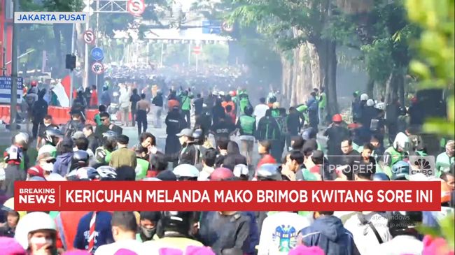 Video: Situasi Mako Brimob Kwitang, Massa Kian Ramai-Terjadi Kericuhan