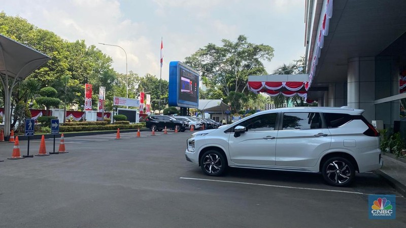 Suasana terkini di Jalan Medan Merdeka Barat, Jakarta Pusat, Jumat (29/8/2025). (CNBC Indonesia/Novina Putri Bestari)