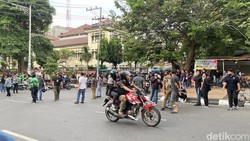 Demo Lanjutan di Semarang Ricuh, Polisi Tangkap 95 Orang