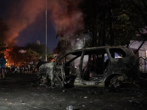 Cukup, Jangan Ada Lagi Korban di Tengah Ricuh