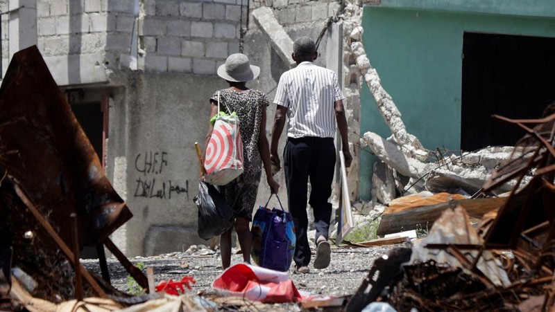 Residents return to the Delmas 30 neighborhood after gang leader Jimmy 