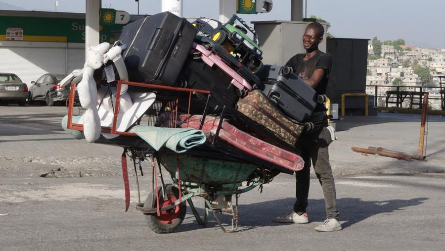 Residents return to the Delmas 30 neighborhood after gang leader Jimmy 