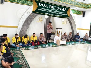 Polisi dan Komunitas Ojol di Bangka Barat Gelar Doa Bersama