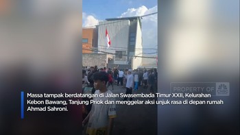 Video: Massa Geruduk Rumah Ahmad Sahroni, Barang Dijarah - Mobil Rusak
