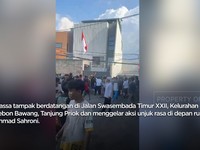 Video: Massa Geruduk Rumah Ahmad Sahroni, Barang Dijarah - Mobil Rusak