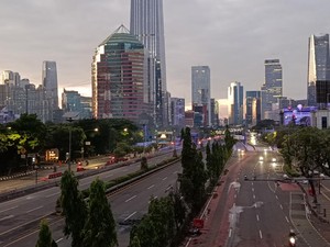 Massa di Polda Metro Mulai Membubarkan Diri, Lalin Gatot Subroto Normal