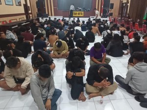 143 Diduga Perusuh di Blitar Ditangkap, Ada yang Pembakar DPRD Kediri