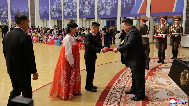 Kim Jong Un Janji Ini ke Keluarga Prajurit Korut yang Tewas di Rusia