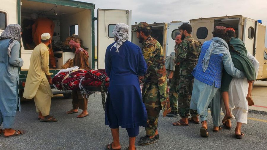 Afghanistan kembali dilanda bencana. Sedikitnya 800 orang tewas dan lebih dari 1.500 lainnya luka-luka akibat gempa bumi bermagnitudo 6,0 yang mengguncang wilayah timur pada Senin (1/9/2025) dini hari. Afghanistan kembali dilanda bencana. Sedikitnya 800 orang tewas dan lebih dari 1.500 lainnya luka-luka akibat gempa bumi bermagnitudo 6,0 yang mengguncang wilayah timur pada Senin (1/9/2025) dini hari. (REUTERS/Stringer)