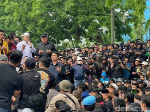 Unjuk Rasa di Banjarmasin Diakhiri dengan Selawatan dan Doa Bersama