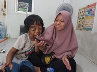 Kisah Pilu Ilyas, Anak Tukang Ojek yang Dibully Mirip Alien