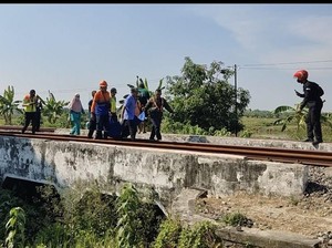 Petani Asal Mantup Tewas Tertabrak KA Anjasmoro di Plosowahyu Lamongan