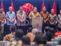 IHSG Anjlok 3%, Bos OJK Buka Suara