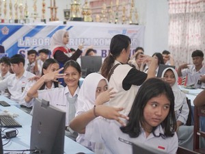 Pertamina Gandeng Komunitas Tuli Peduli Bitung Edukasi Inklusif di Sekolah