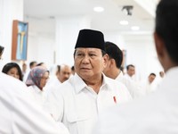 Prabowo Bagi-bagi Rp16,2 T Akhir Tahun, Siapa Saja yang Bakal Terima?