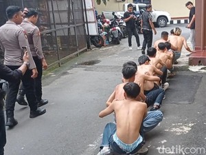 Polisi Ciduk Kelompok Penyusup Saat Aksi Damai di Tasikmalaya