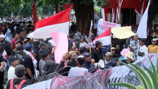Video: Warga Pati Demo di KPK, Desak Bupati Sudewo Jadi Tersangka