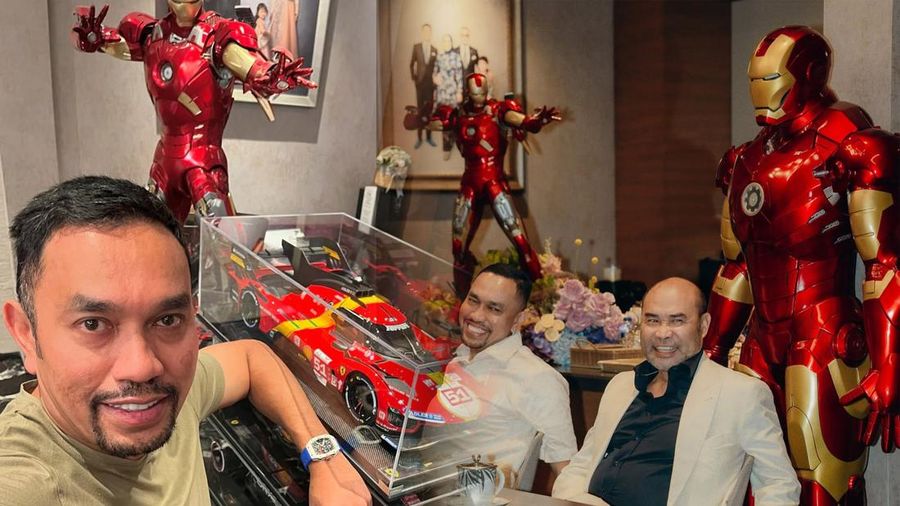 Foto kolase koleksi robot Ironman milik Ahmad Sahroni sebelum dijarah massa. (Instagram/ahmadsahroni88)